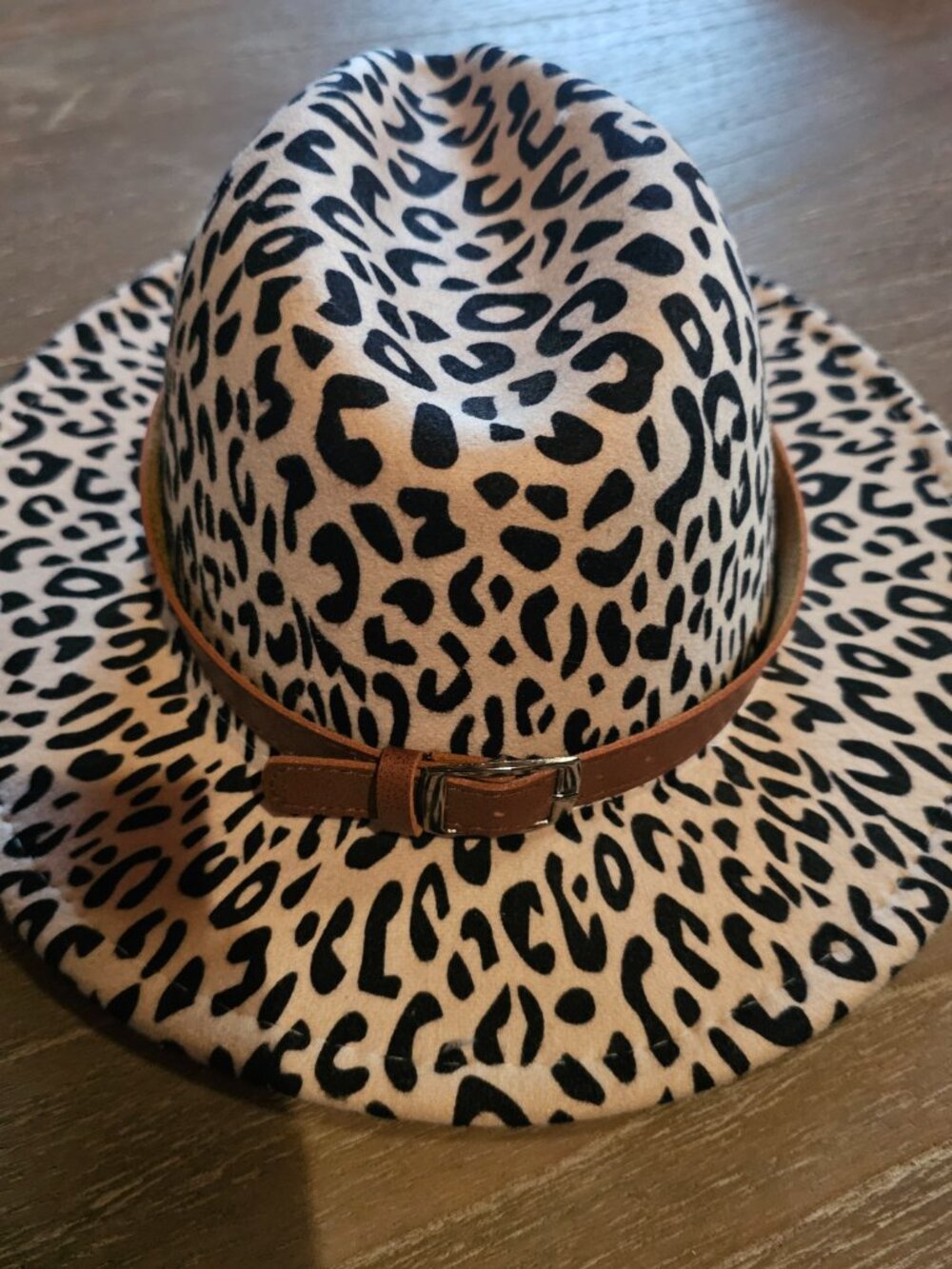 Leopard hat - Picture 2 of 5